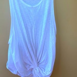 NWT WhiteTwist/Knot Tank by Aqua Brand